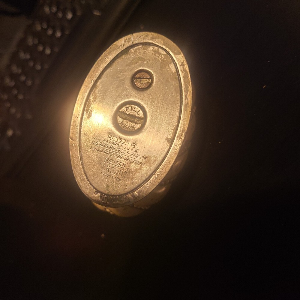 Vintage Ronson Crown Table Top Cigarette Lighter
