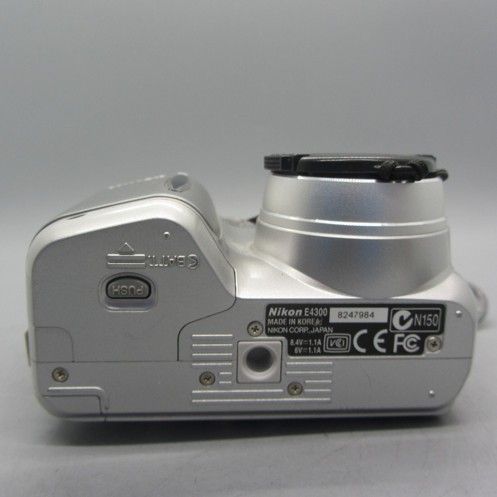 Nikon Digital Camera Coolpix 4300 4.0MP Silver Tested