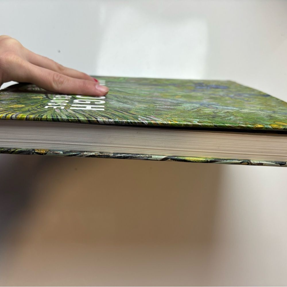 Van Gogh Up Close hardcover book
