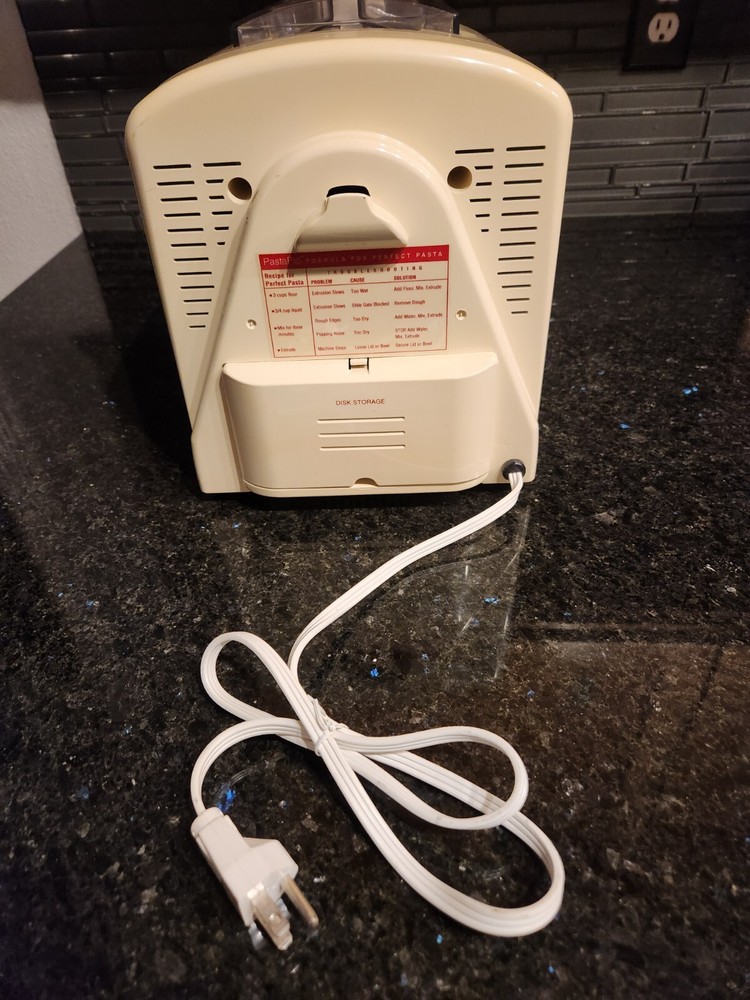 Farberware Noodle Pasta Maker Pro D3015 Machine