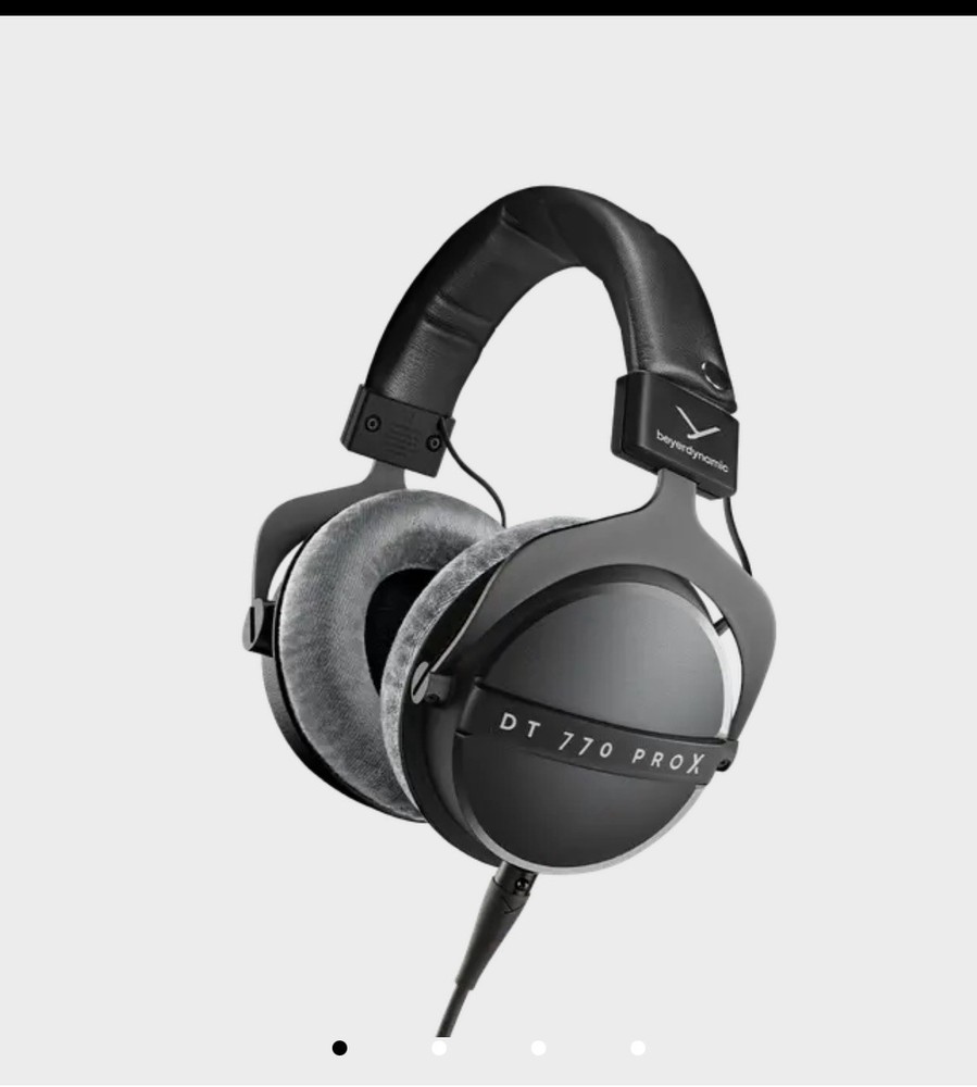 beyerdynamic DT 770 PRO X AND Hard Case Pro