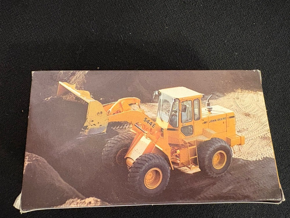John Deere 544E Wheel Loader 1/64 NIB ERTL