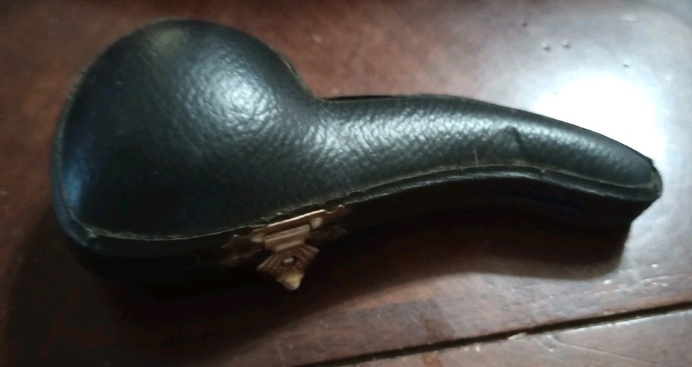 Meerschaum Vintage Skull Pipe With Case