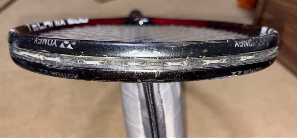 Mizuno Technix 200 tennis racket