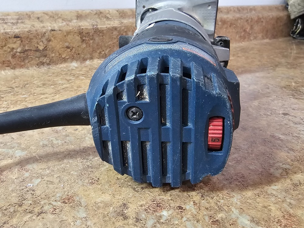 Bosch PR20EVS 1 HP Variable Speed Palm Router Pre-owned w/ Case