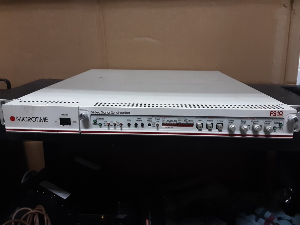 MICROTIME video signal SYNCHRONIZER FS10