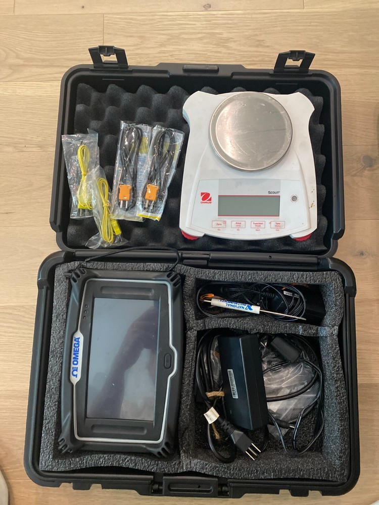 Omega Engineering OM-DAQXL-2-NA  Universal Input Touch Screen Dat LOGGER