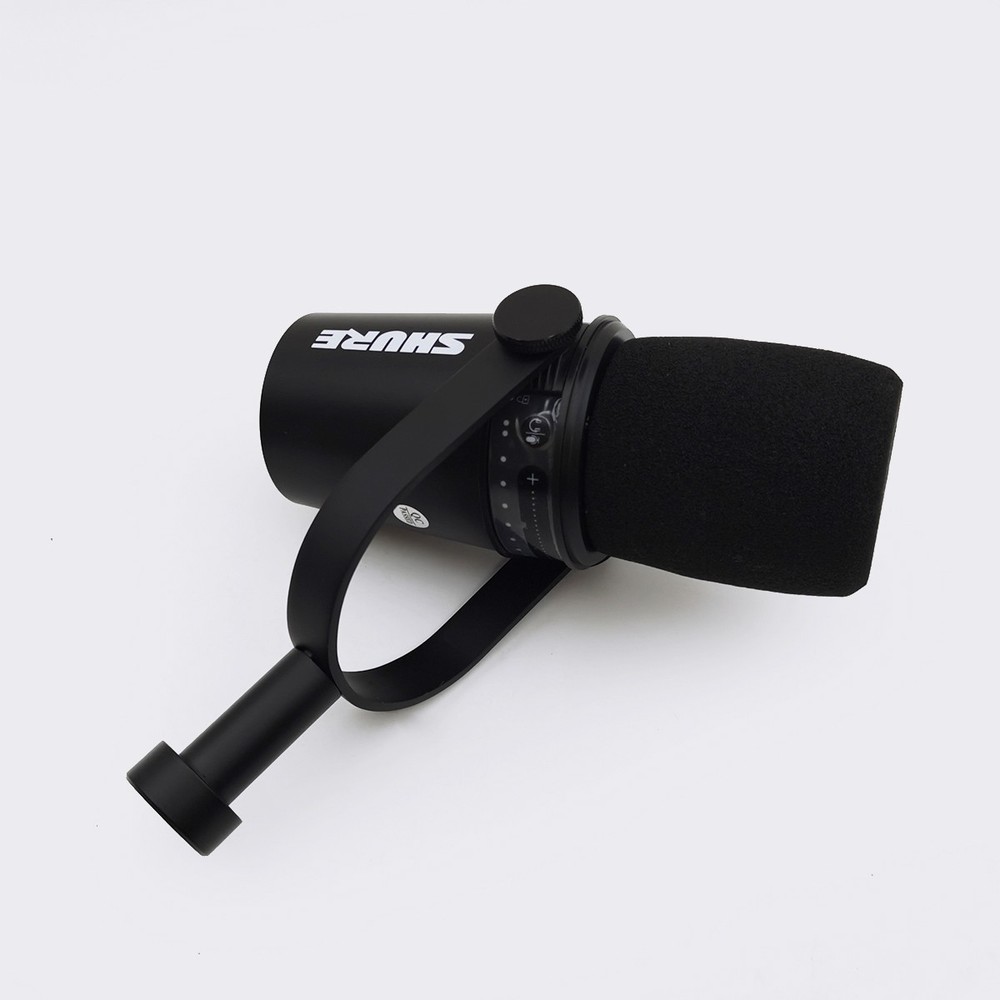 Shure MV7 Cardioid Dynamic Vocal / Broadcast Microphone USB & XLR Outputs US