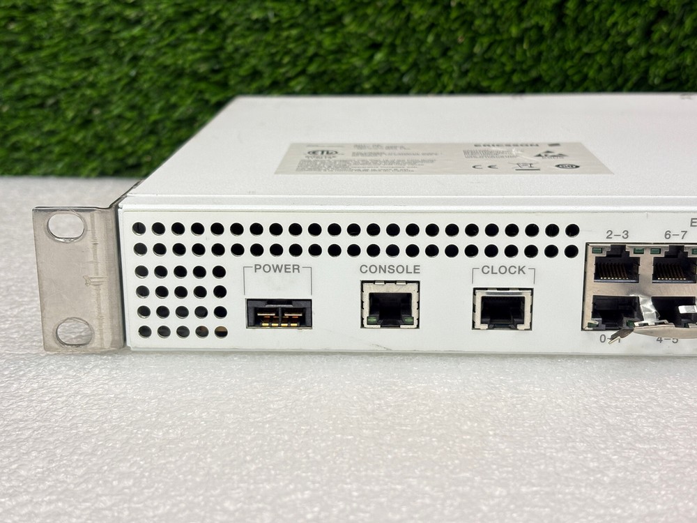 PRE OWNED | Ericsson SIU-02 / KDU 137 596 EthernCustomize Network Switch - White