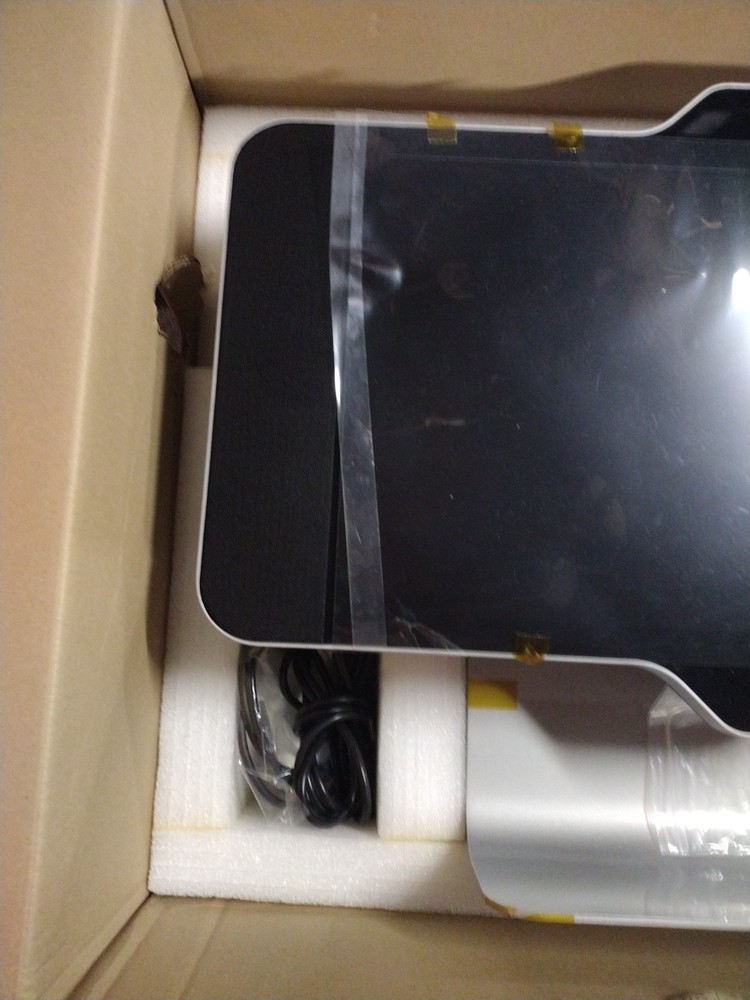 Polycom HDX4500 24" video Conferencing System new in box