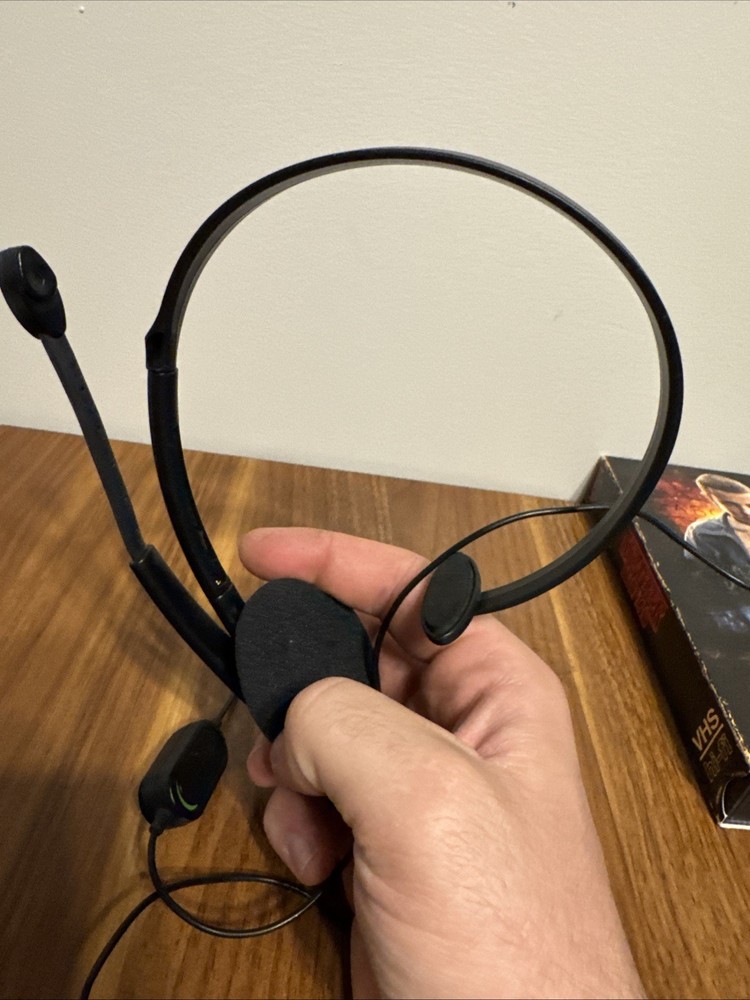 Xbox 360 Headphones Black Untested