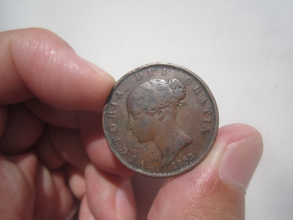 1853 GREAT BRITAIN UK HALF PENNY