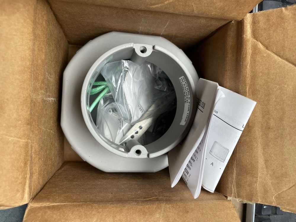 BEGA B538 / B538 (NEW IN BOX)