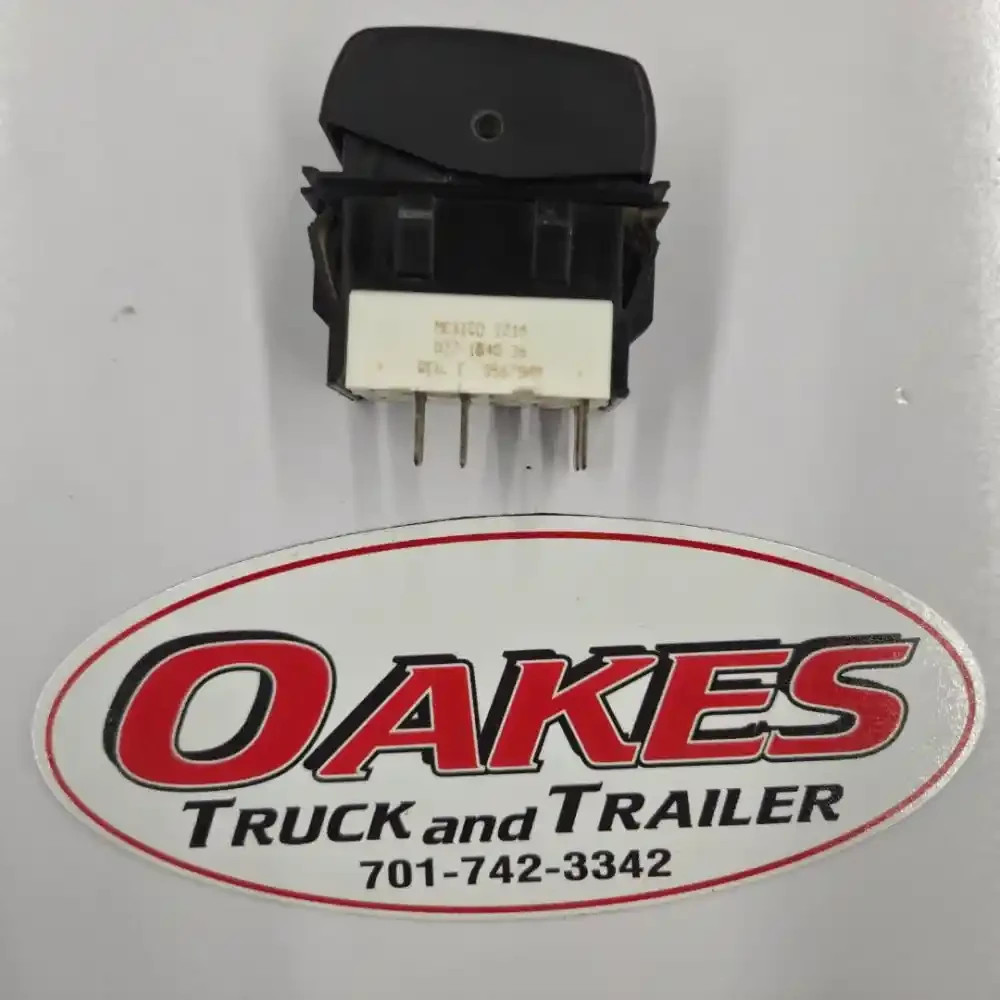 2013 Kenworth T800 ABS Switch- P27-1040-26