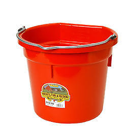 Little Giant Bucket Flat Back 20 Quart Plastic MultiPurpose Farm Ranch Red
