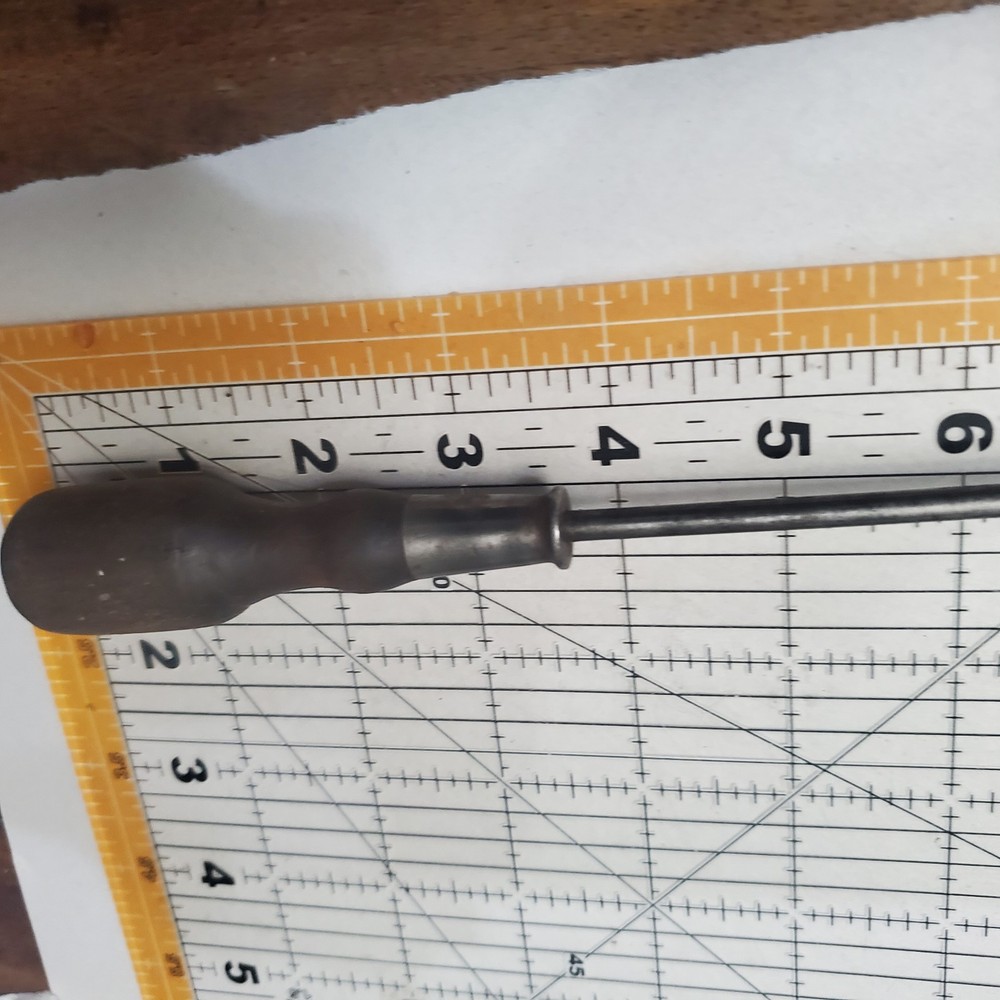 Vintage Cabinet Tip Extra Long Screw Driver With Wooden Handle Nice Tool