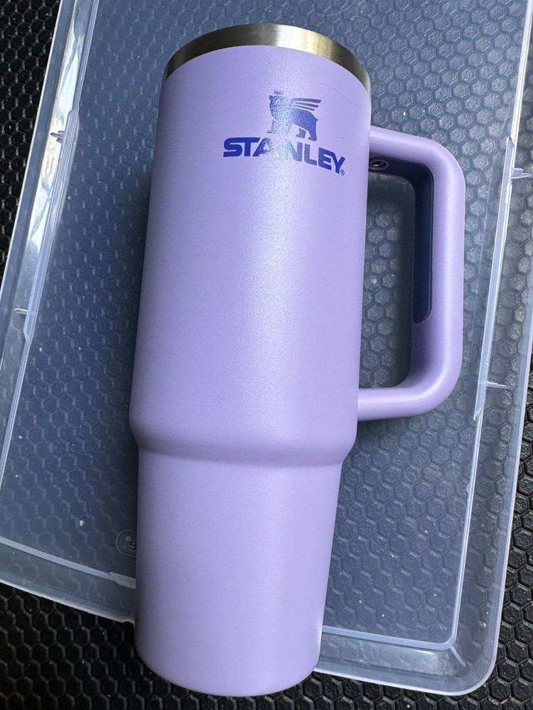 Stanley Quencher 30 oz., Lavender - Excellent Condition