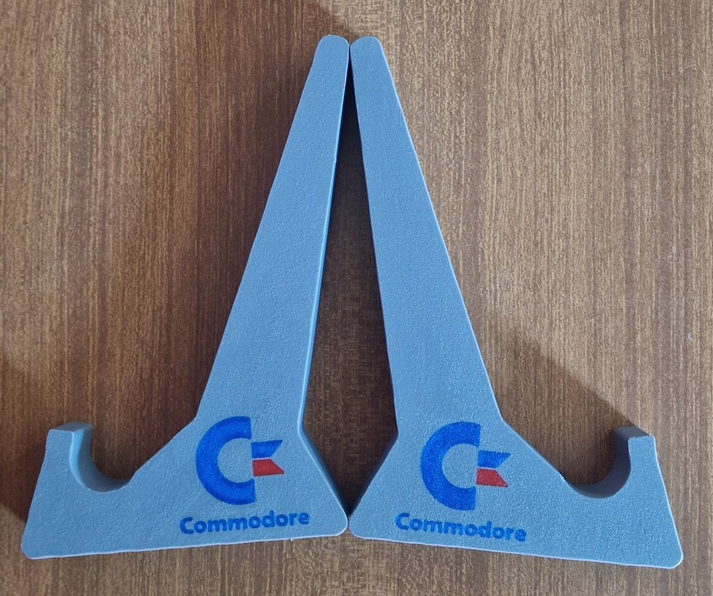 Commodore Keyboard display stand