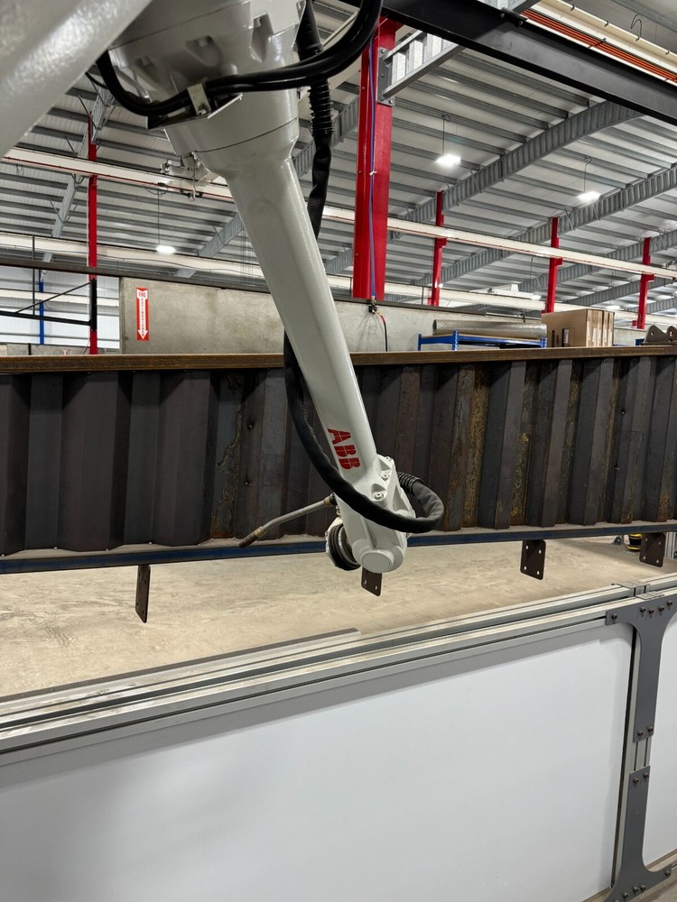 ABB MODEL IRB 4600 ROBOT WELDING SYSTEM