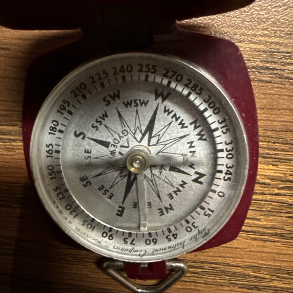 Vintage Taylor Gydeway Compass Bakelite Case Red Folding Case