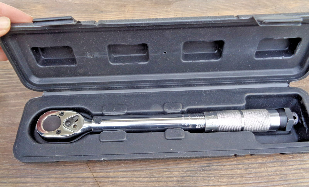 STARK 3/8" Torque Wrench 120-960 Inch Pound