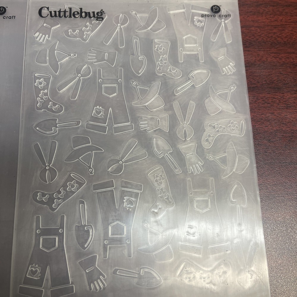 Cuttlebug Embossing Folders Lot Of 4