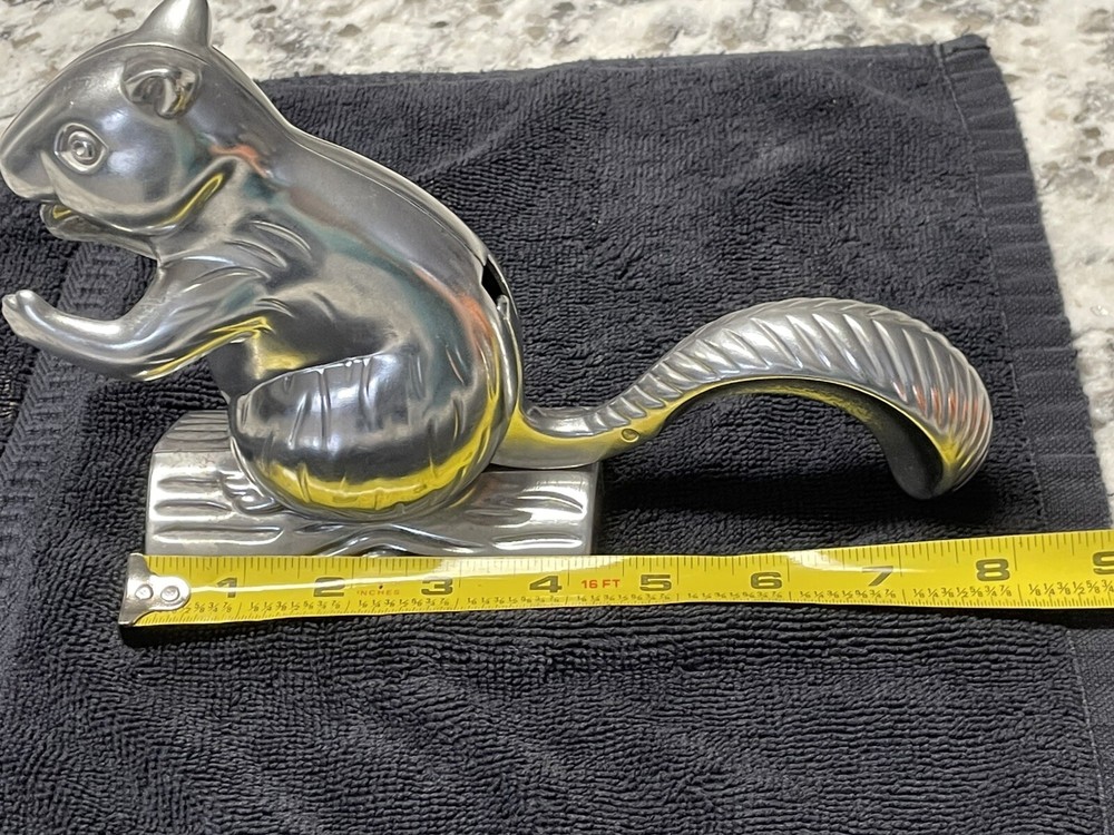 Squirrel Metal Nutcracker Nut