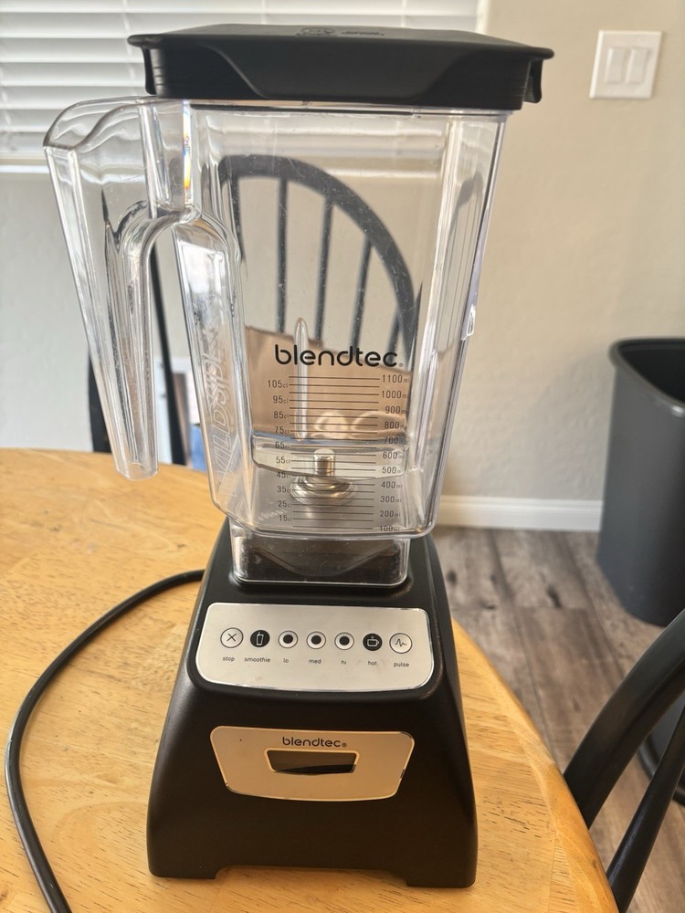 Blendtec CTB2 Classic 570 Black Blender