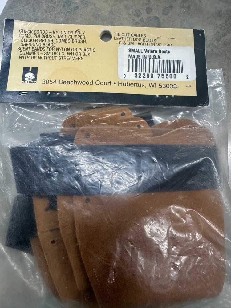 HALLMARK 755 LEATHER BOOTS - SIZE SMALL