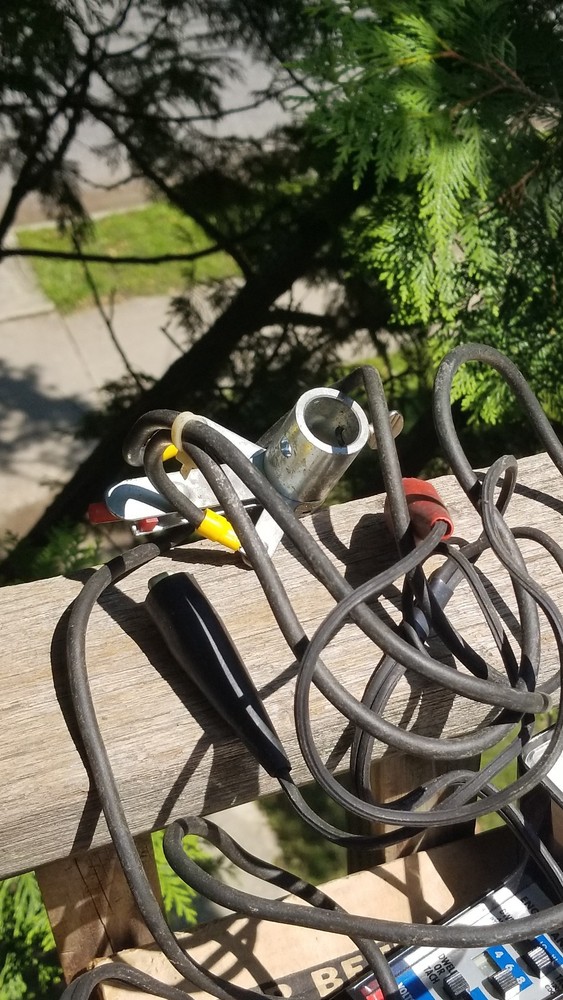 MILTON VINTAGE AUTO / CAR ENGINE ANYLIZER TESTER