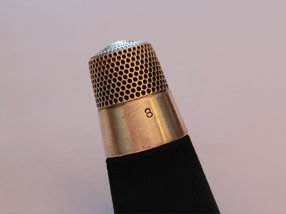 Simons Bros ~ Handsome Vintage Sterling Thimble ~ Size 8