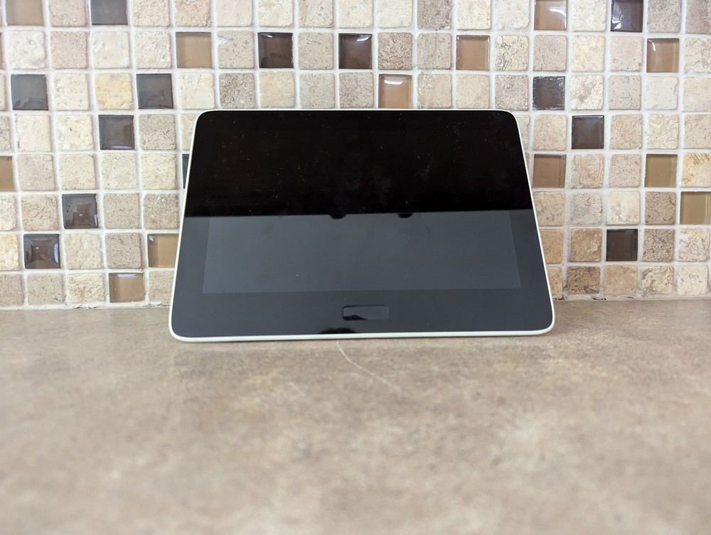 POLY GC8 P024 VIDEO CONFERENCING SYSTEM UC8-3(4)