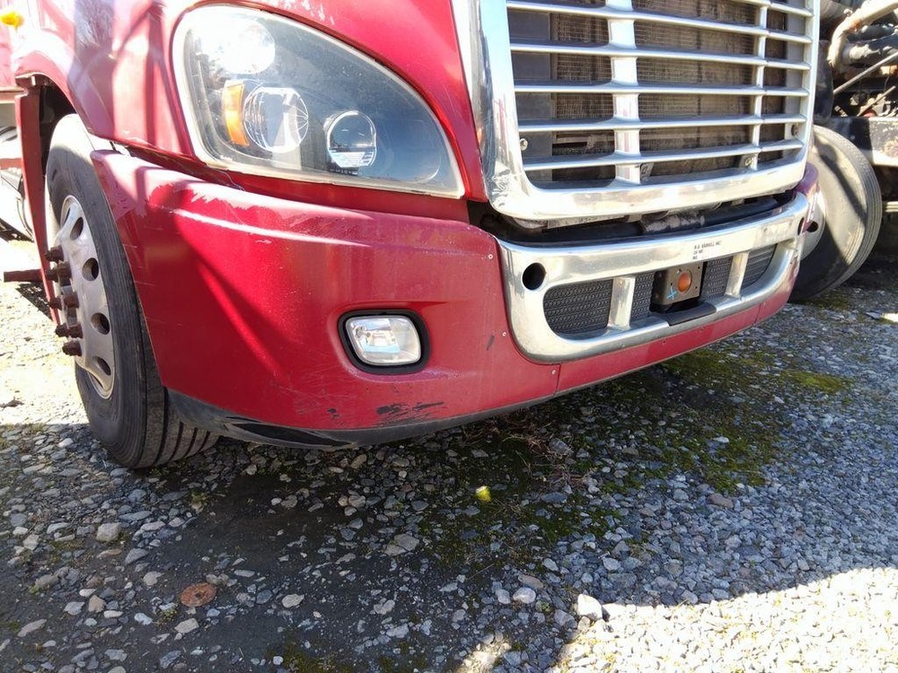 For 2009 FREIGHTLINER CASCADIA 125 BUMPER , MD