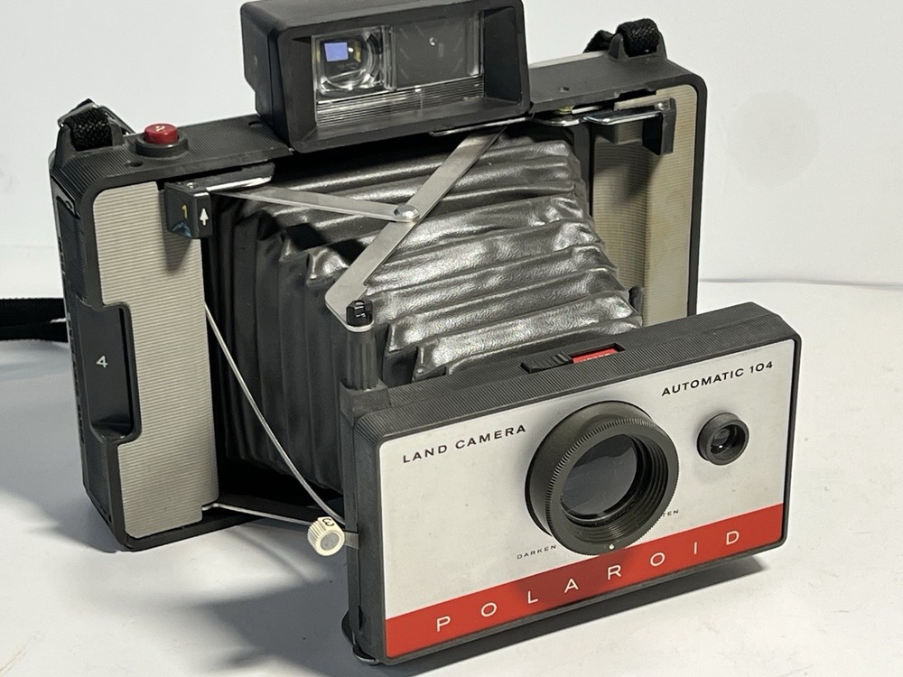 Vintage Polaroid Land Camera Automatic 104 Folding Instant Camera Untested
