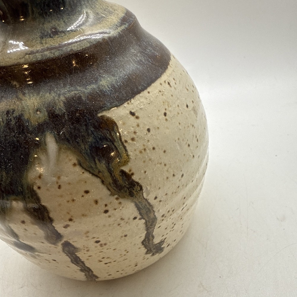 signed studio stoneware pottery 5 3/4
