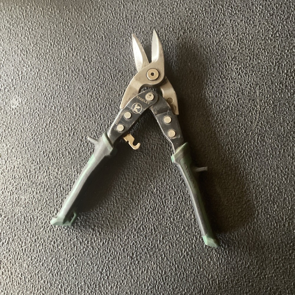 Stanley MHT73557 FatMax Right Cut Aviation Snips