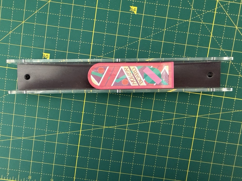 Neo Lev Back to the Future Part II Hoverboard w/ 8" HalfPipe Base Mint Condition