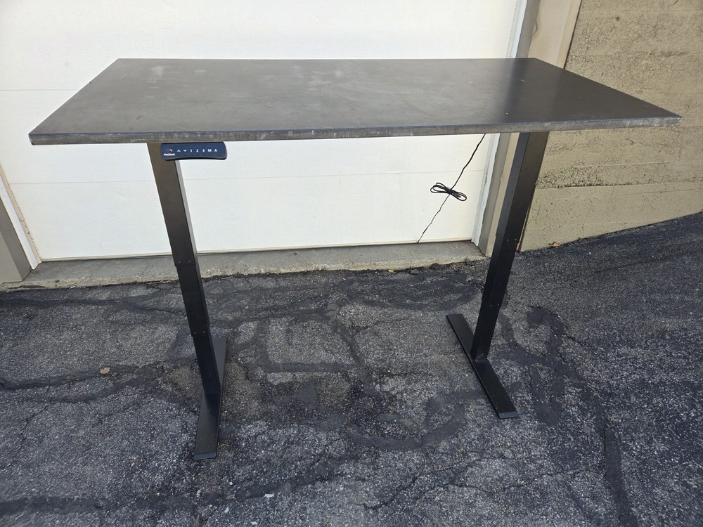 Flexispot Adjustable Workbench, 62"x32", 600 Lb. Capacity, Phenolic Top, Used