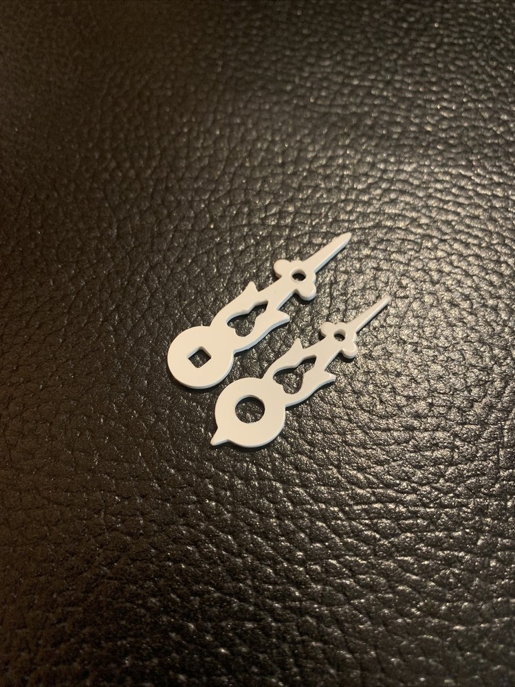 Cuckoo Clock Hands- Plastic White Square Minute Hole1-3/8” Center Axis ( A-13 )