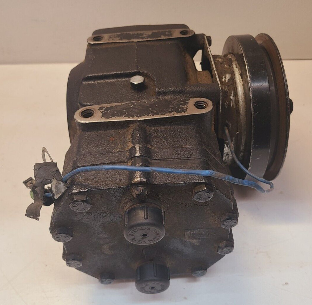 Blissfield Compressor Serial 05906 | 99500 | Model HGB 1000