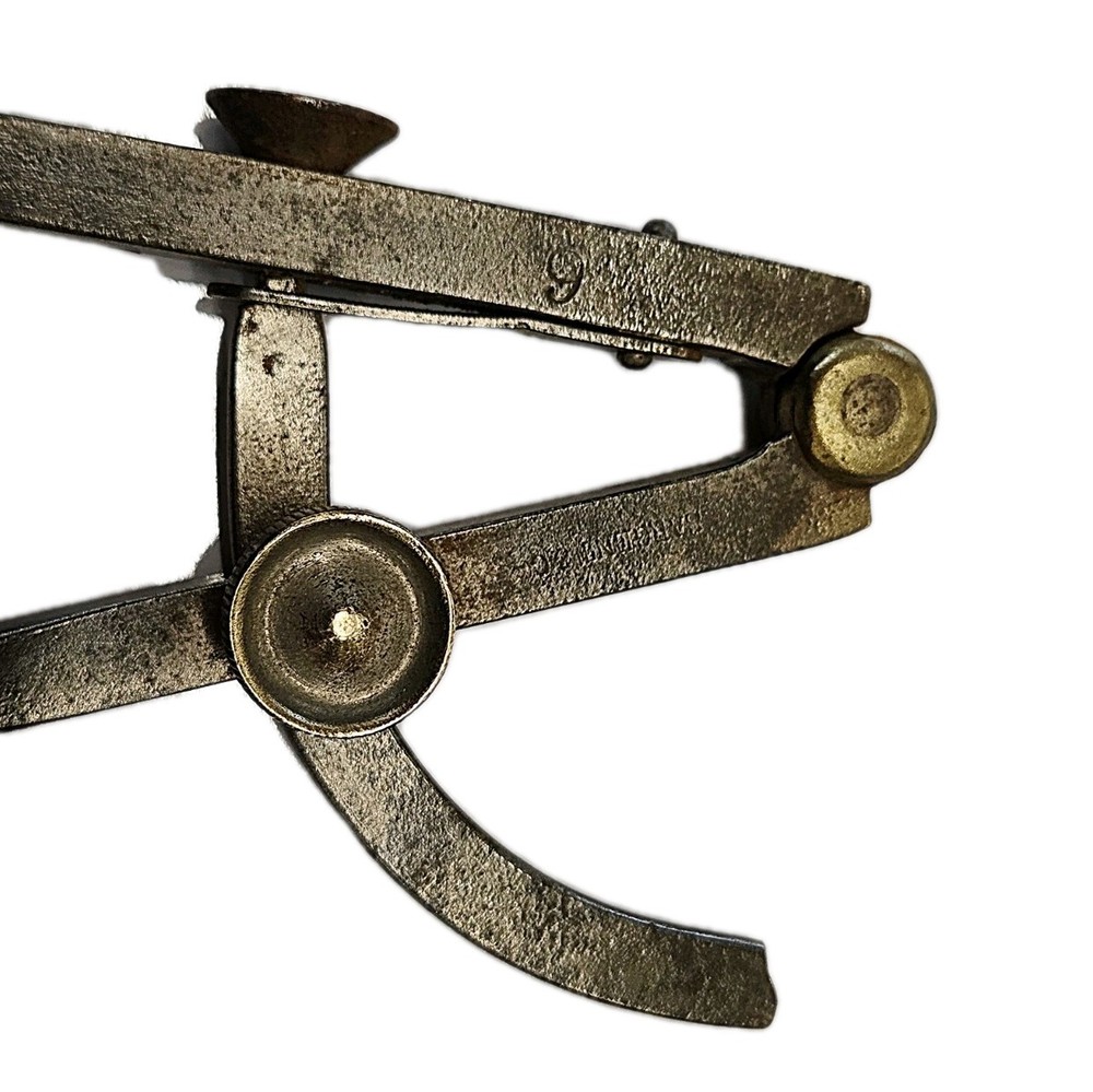 Vintage Sargent & Co. #6 Wing Divider