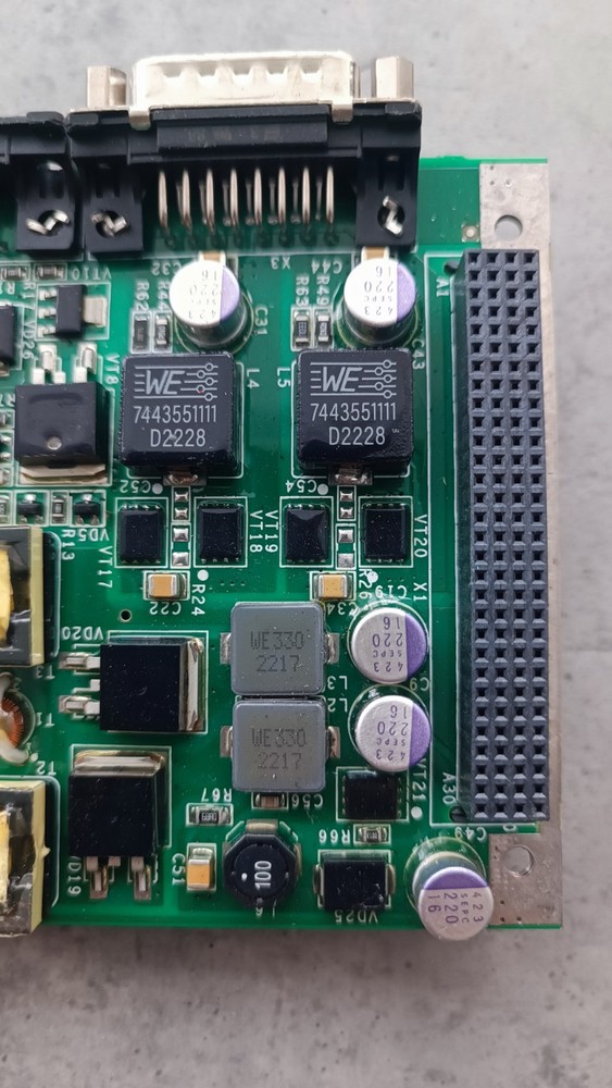 Electronic control module interface power supply DC-DC/servo controller.