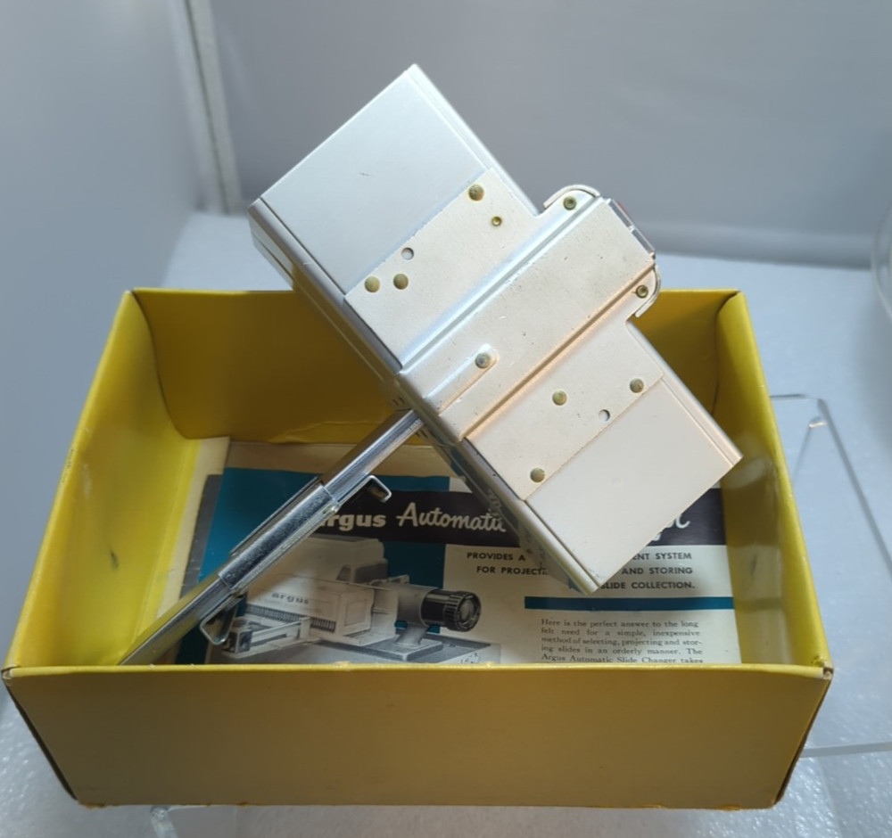 Argus Automatic Slide Changer in Box with Manual