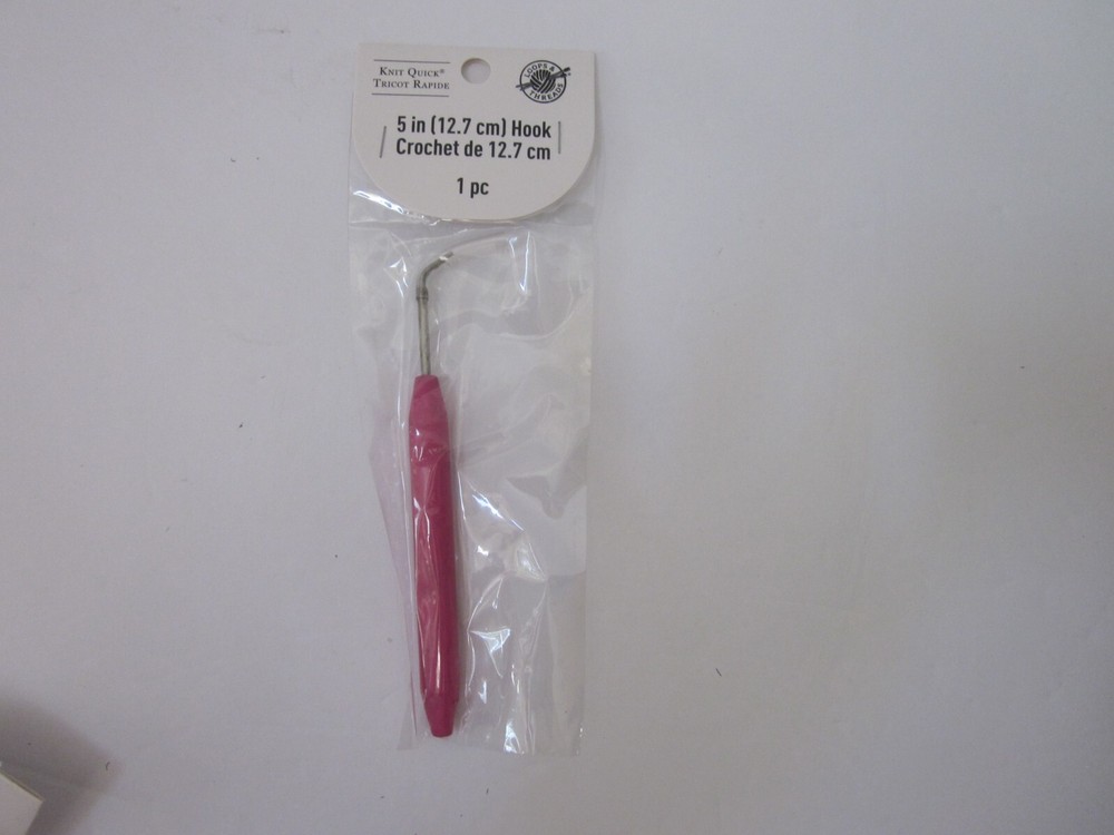 NEW LOOPS & THREADS 5" Crochet Hook Crafts Fabric Sewing
