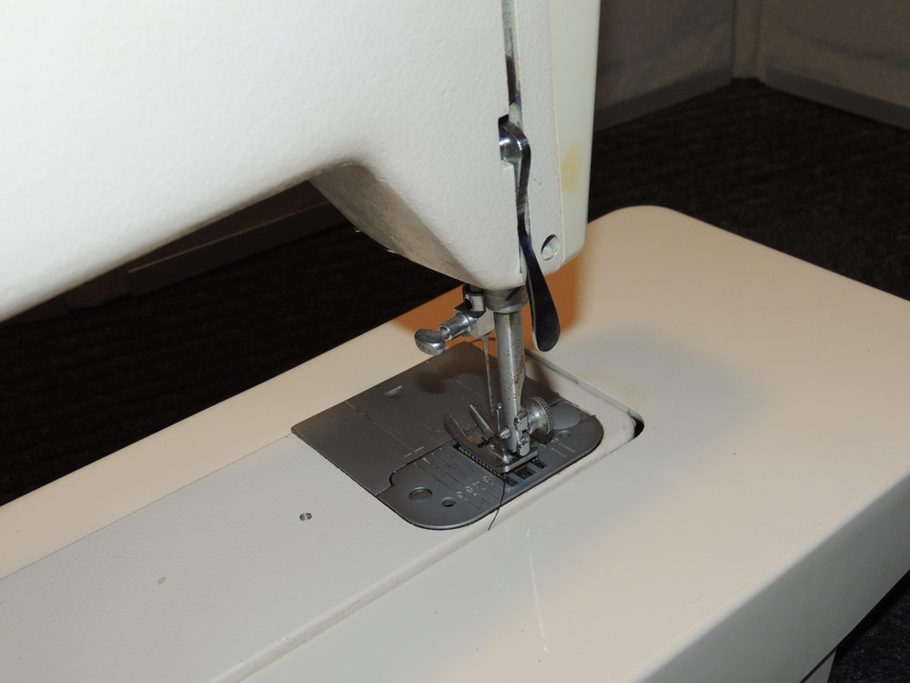 Finesse 834 Sewing Machine
