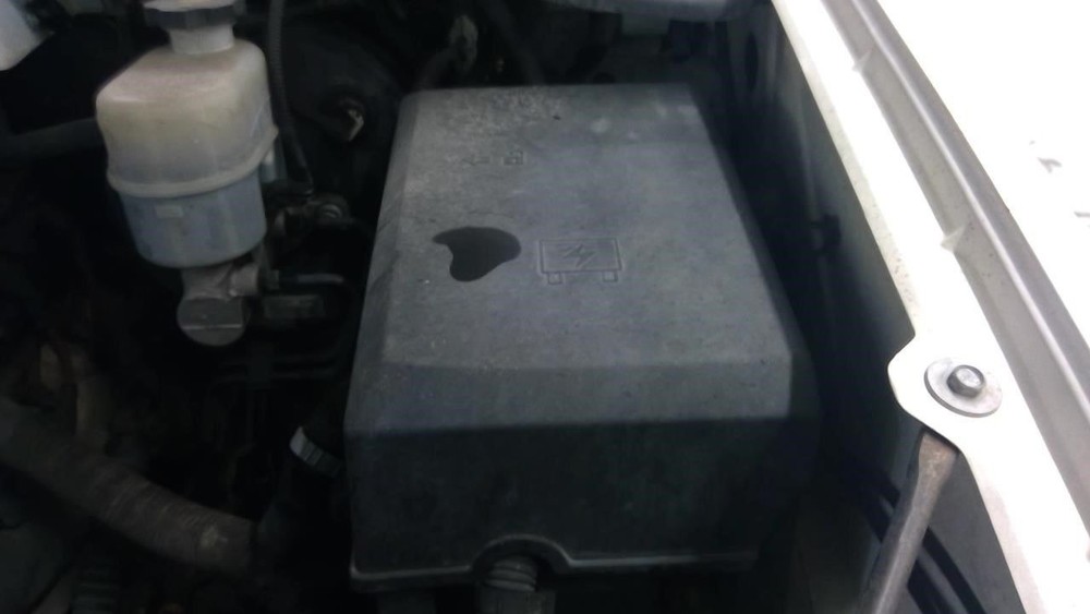 ESCALADE 2008 Battery Tray 1726409