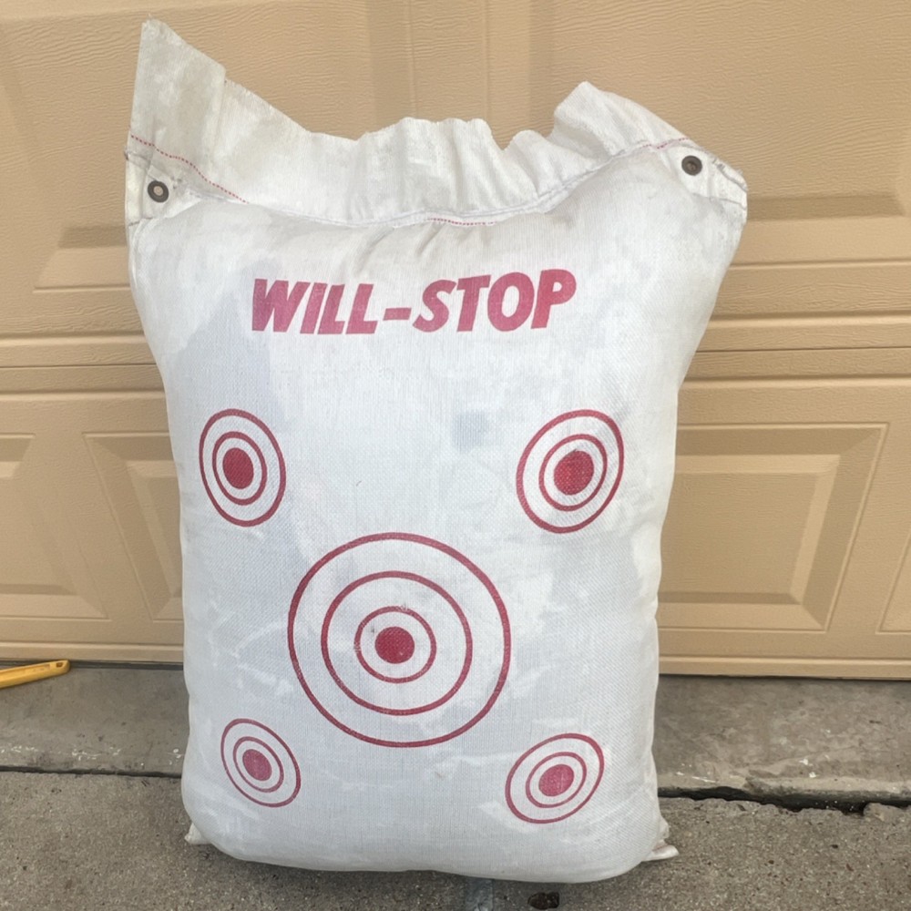 WILL-STOP Bag Target for Archery White with Red Target Circles