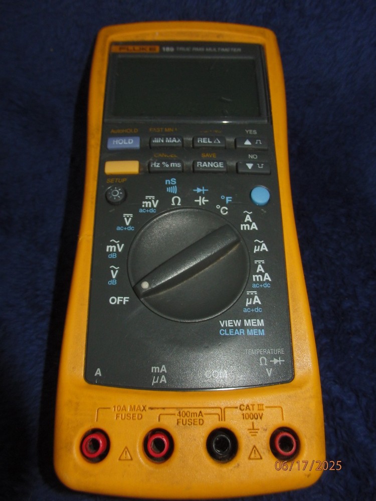 FLUKE 189 --TRUE RMS --INDUSTRIAL MULTIMETER WITH DATA LOGGER!