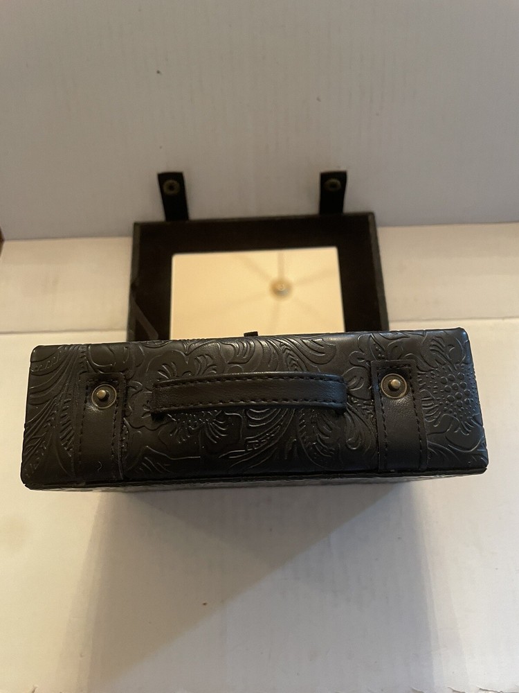 Vintage Take Along Jewelry Box