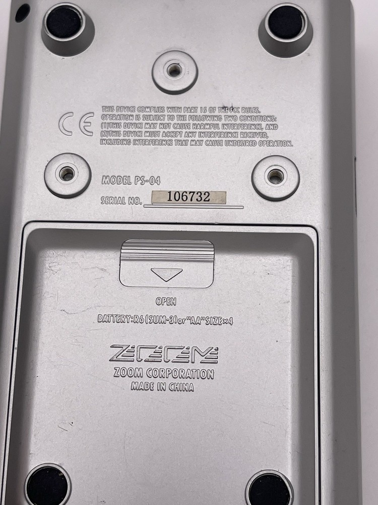 ZOOM PS-04 Palmtop Studio Portable Multi-Track Recorder Working